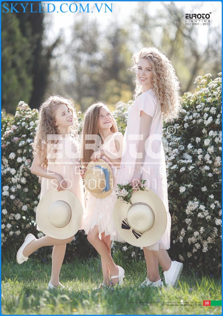 Catalogue Den Trang Tri Euroto 2022 034