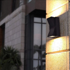 Đèn vách ngoài trời hình cái nơ VNT – 613