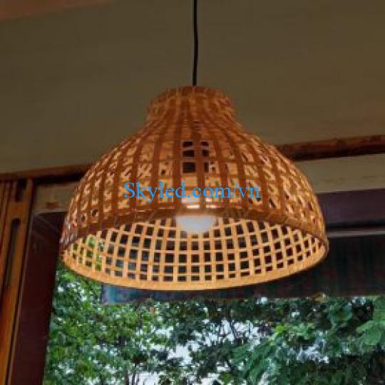 Đèn nơm tre cạp gỗ