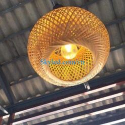Đèn cầu đan tre trang trí
